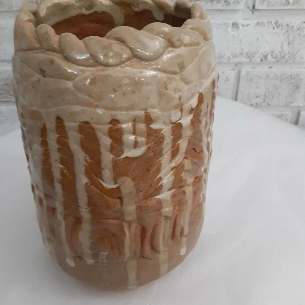 Masako Pottery Honey Bun Glazed Stone Ware Textured Column Vase Drizzled Glaze.